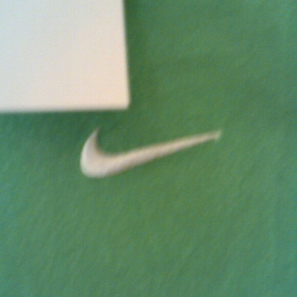 NEW NIKE SPORTSWEAR "Embroidered Swoosh Tee" MEN'S GREEN T-SHIRT L BV0507-163 - Picture 5 of 7